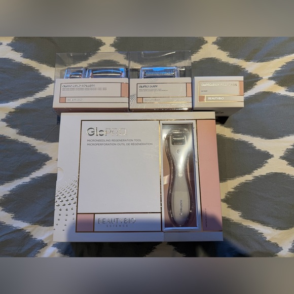 BeautyBio GloPRO Microneedling Tool Body Attachment Cryo Rollers & Skin Pads!